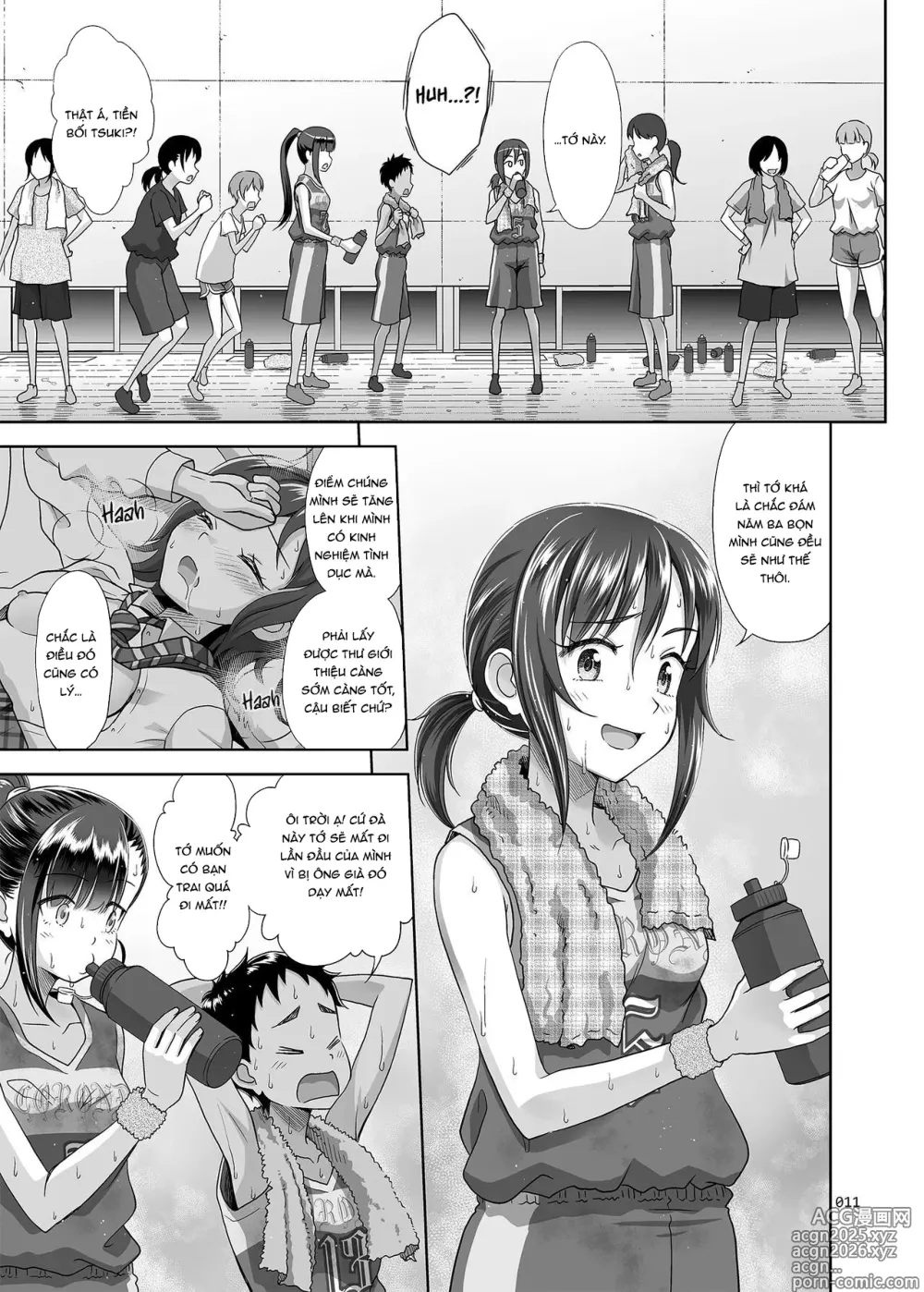 Page 10 of doujinshi Seishidouin no Oshigoto 3 Mushiatsui Taiiku Souko de Iron na Renshuu o Shitemitara Asedaku ni Natta (decensored)